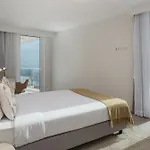 Wonderful 3-bedroom With Pool *