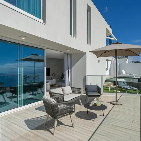 Wonderful By An Island Holiday home *