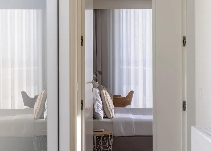 Ferienhaus Wunderschöne - 3-schlafzimmer-villa Mit Pool *