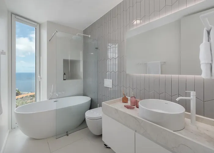 Wunderschöne - 3-schlafzimmer-villa Mit Pool Ferienhaus Funchal (Madeira)
